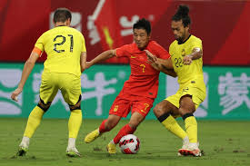 相较于饱受
